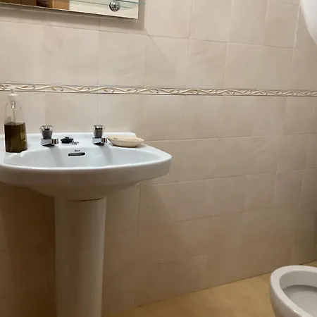 Casa De Encanto Y Piedra En Xunqueira * Junquera de Ambía