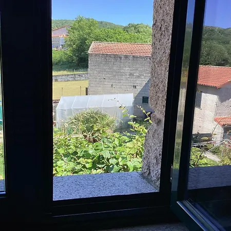 Casa De Encanto Y Piedra En Xunqueira Junquera de Ambía