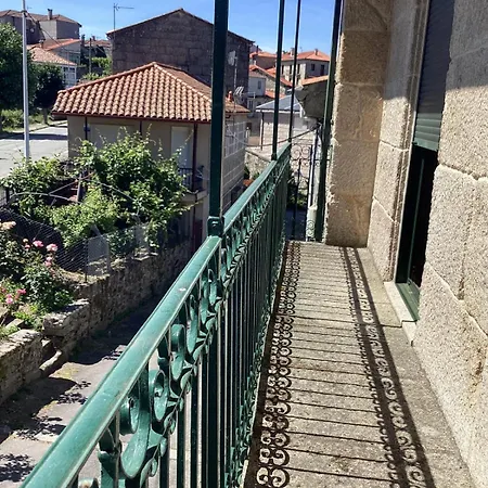 Casa De Encanto Y Piedra En Xunqueira Junquera de Ambía